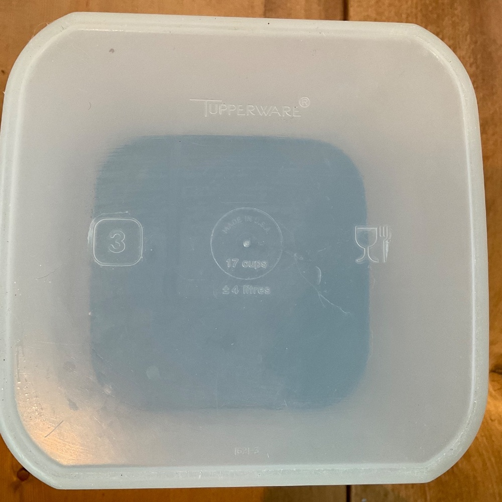 TUPPERWARE MODULAR MATES PANTRY CONTAINERS SQUARE #2 BUNDLE OF WITH 6 BLUE LIDS - Picture 5 of 5